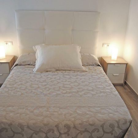 Recently Refurbished Apartment With Sea Views. Fuengirola Exterior photo