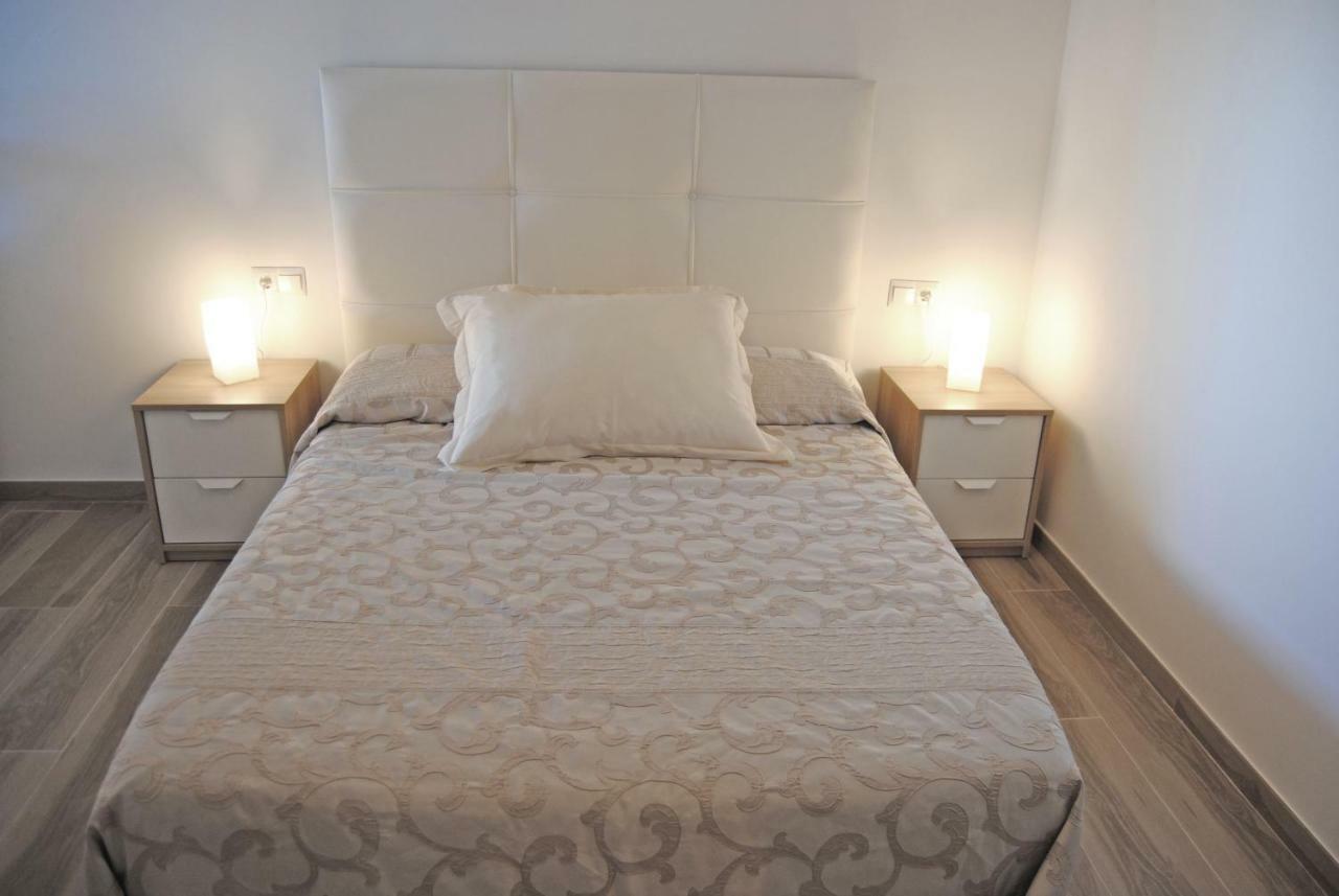 Recently Refurbished Apartment With Sea Views. Fuengirola Exterior photo